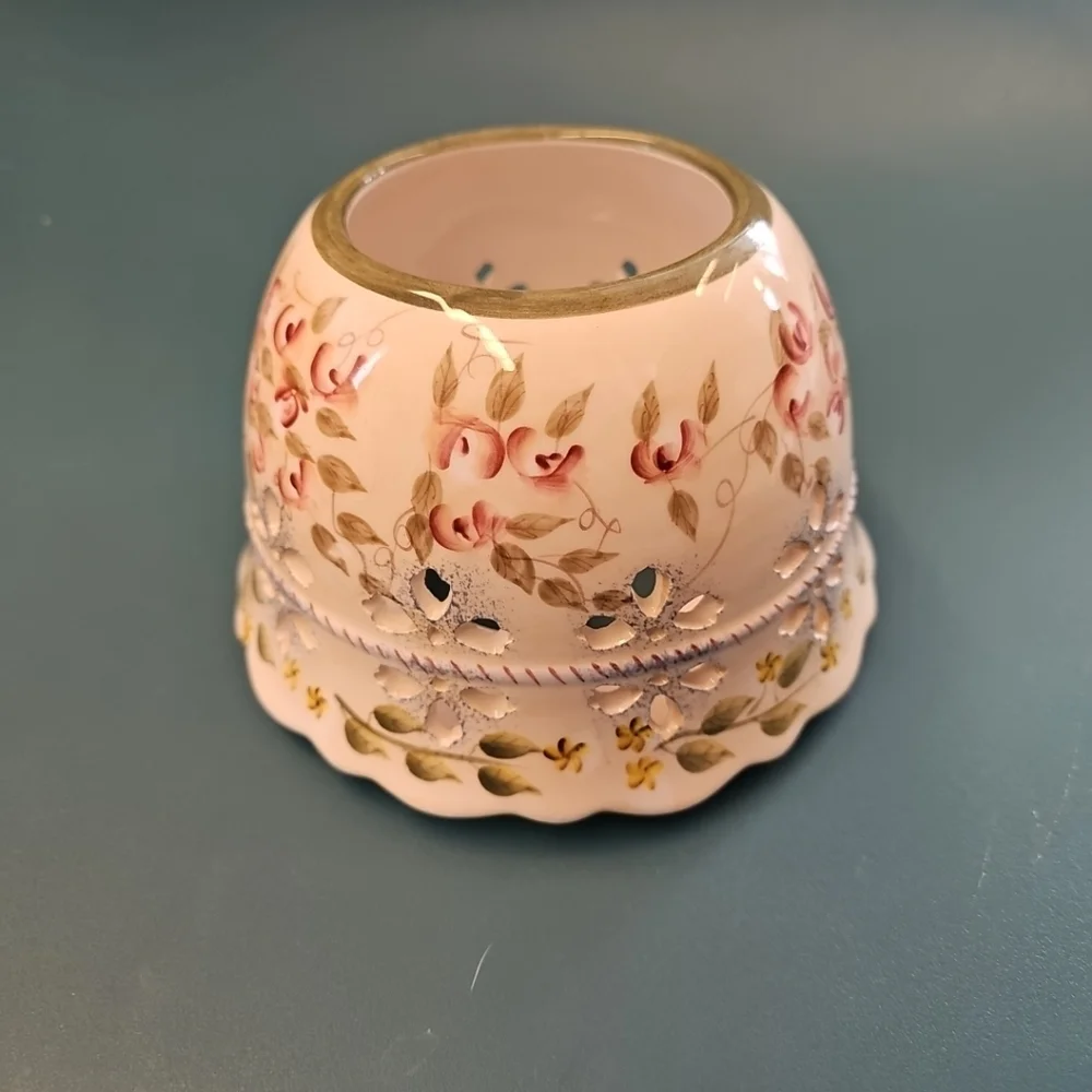 Retro Home Interiors Homco Retired Ceramic Floral Candle Shade Topper Cover